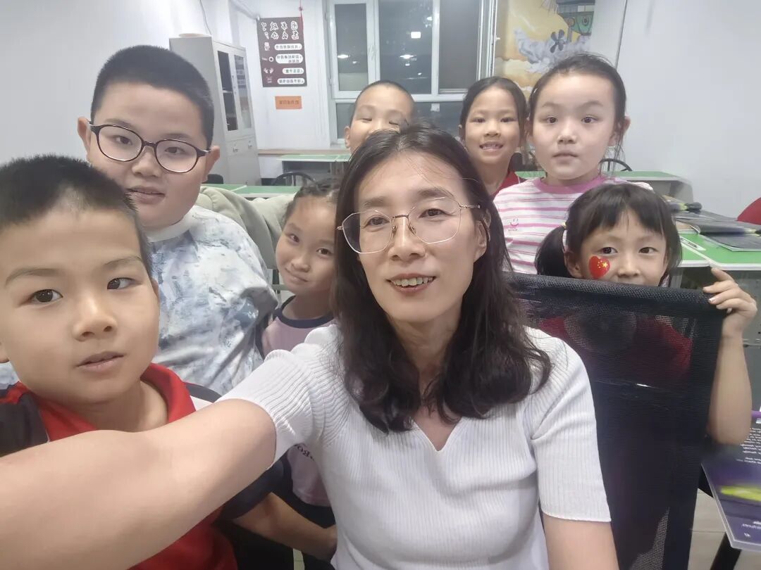 除去读书,教书可能是我最大的乐趣了,孩子们怎么如此可爱呢?