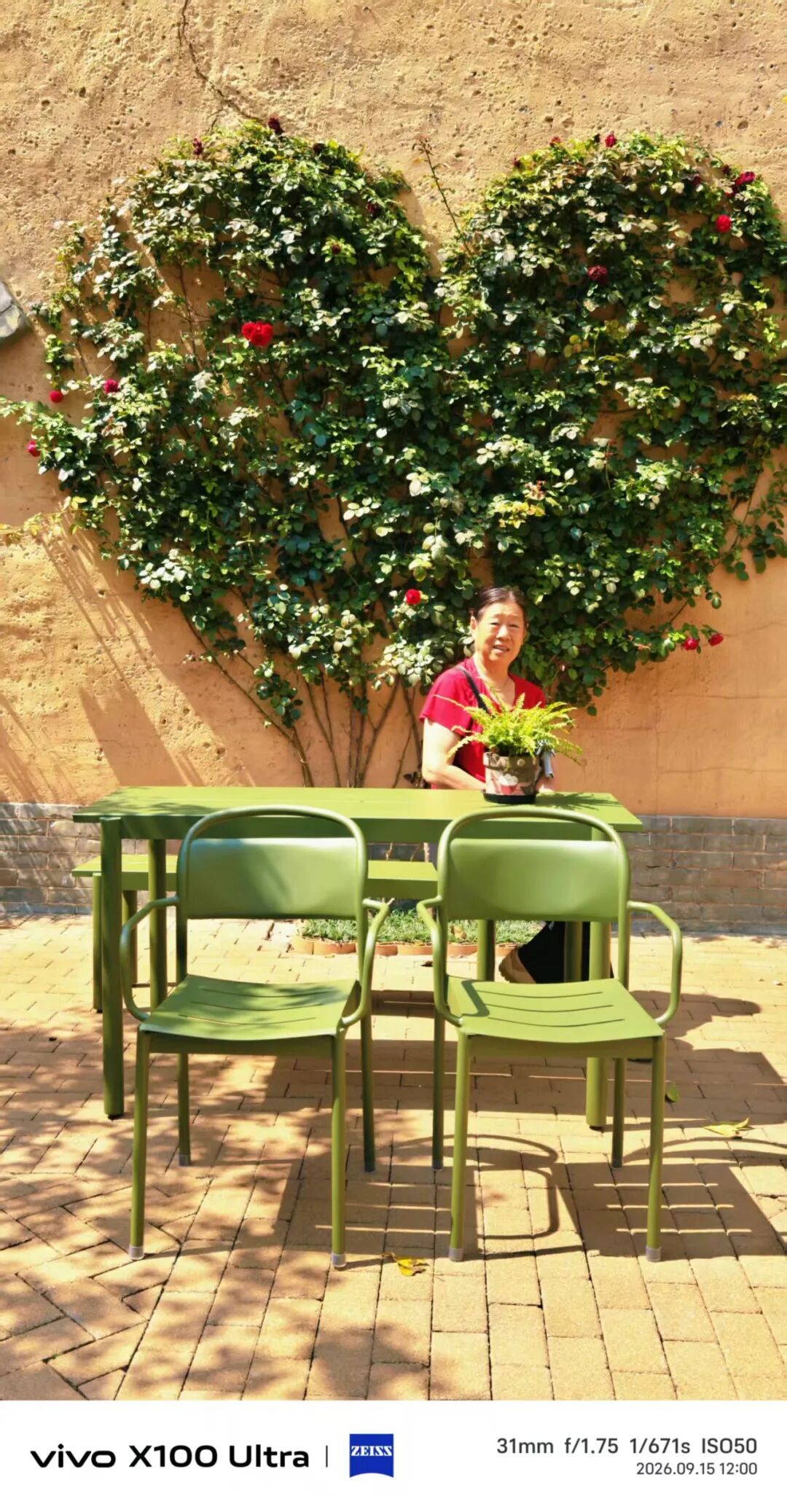 我开心的妈妈,能为妈妈拍照,也是需要机缘的。